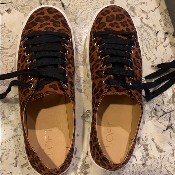 Leopard print lace up sneaker - Picture 5 of 7